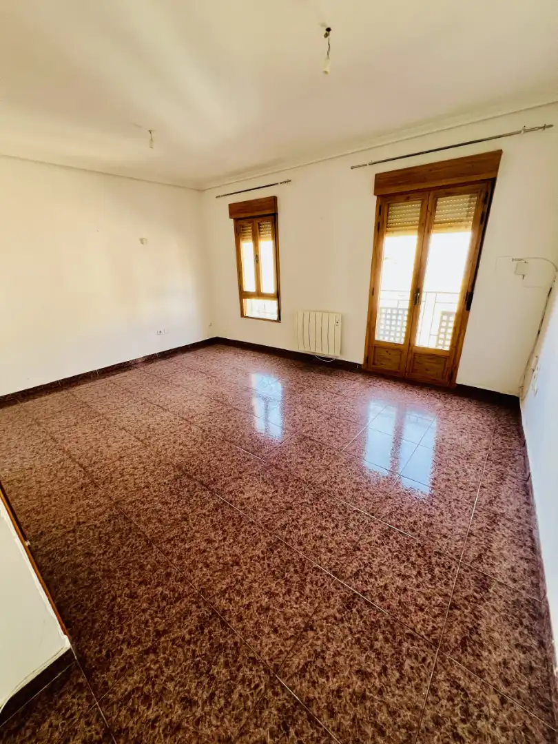Sala d'estar de Pis en venda en  Zaragoza Capital amb Calefacció, Forn i Rentadora