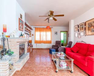 Living room of House or chalet for sale in San Martín de Montalbán  with Air Conditioner, Heating and Terrace