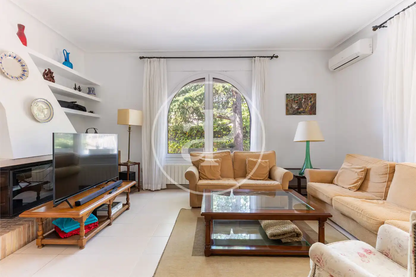 Sala d'estar de Casa o xalet en venda en Matadepera amb Aire condicionat, Calefacció i Jardí privat