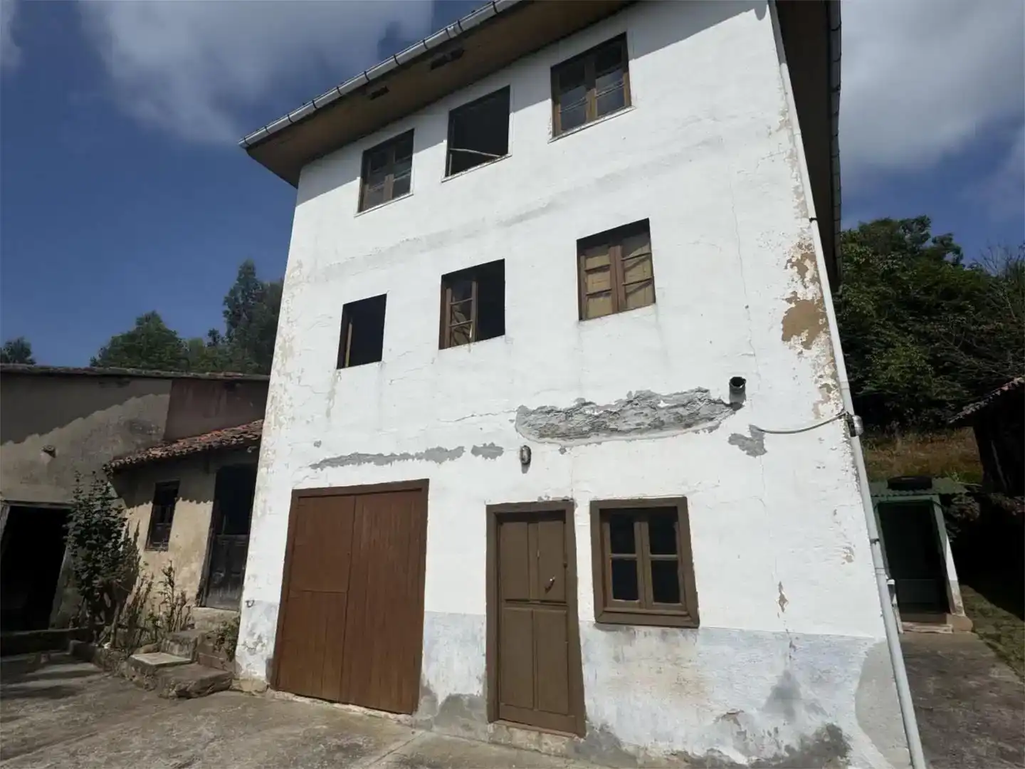 Vista exterior de Pis en venda en Grado amb Jardí privat, Moblat i Balcó