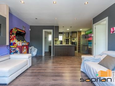 Casa con jardín en venta en Calle Azucena