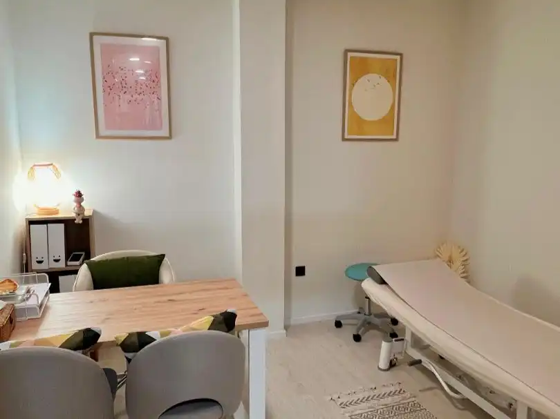 Bedroom of Office for rent in Sevilla  with Air Conditioner, Heating and Furnished