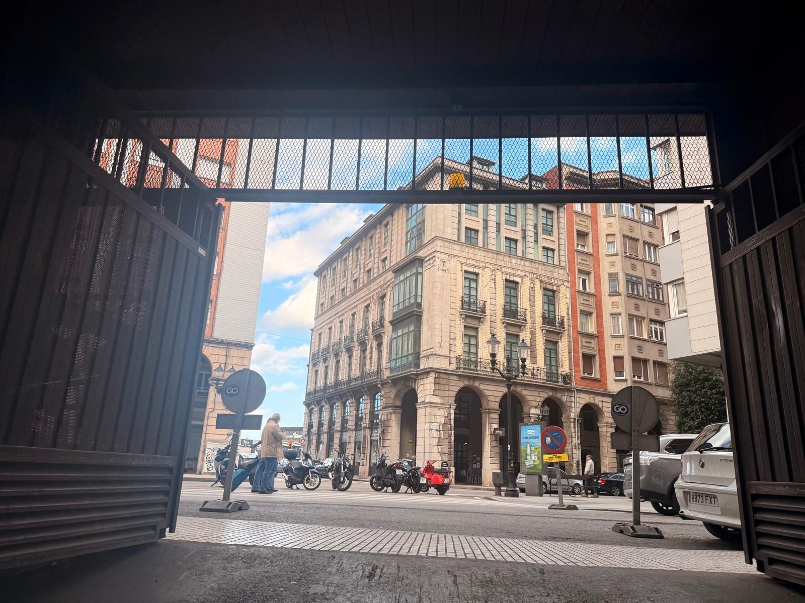 Vista exterior de Garatge de lloguer en Gijón 