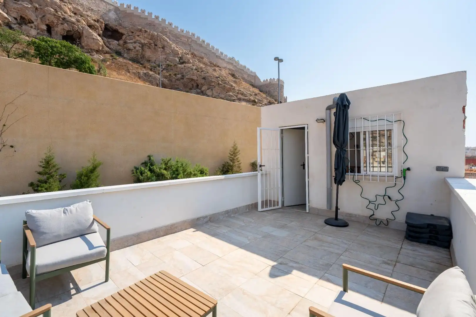 Terrassa de Casa o xalet en venda en Almería amb Aire condicionat, Calefacció i Terrassa