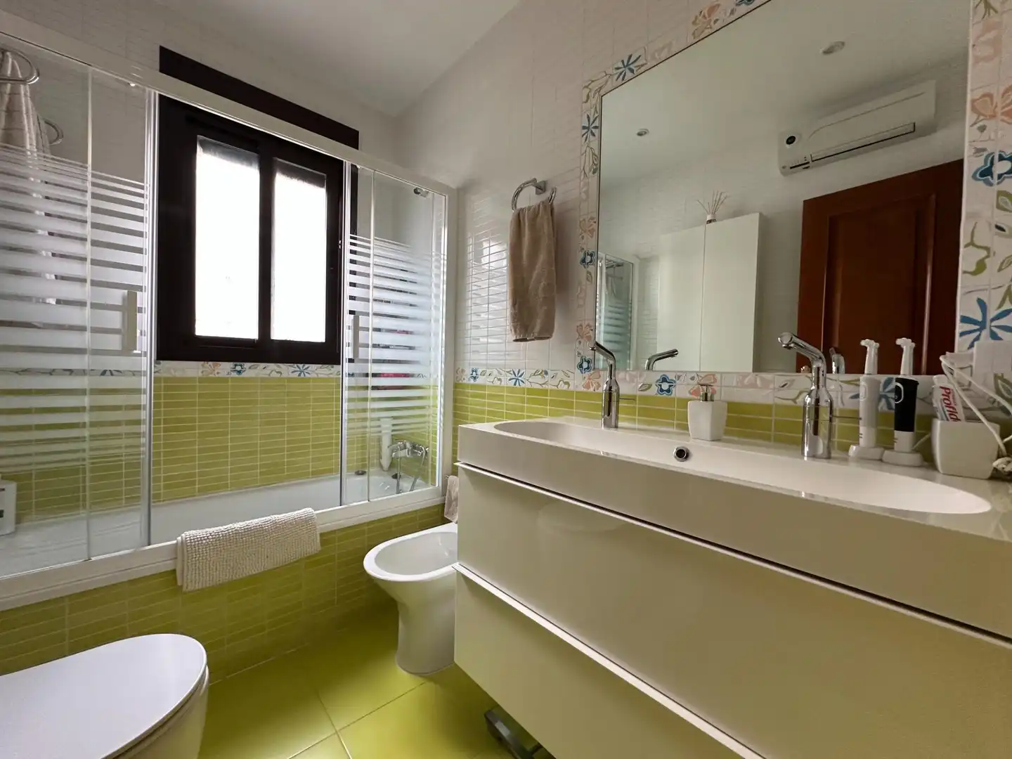 Bathroom of Flat for sale in Antequera  with Air Conditioner and Balcony