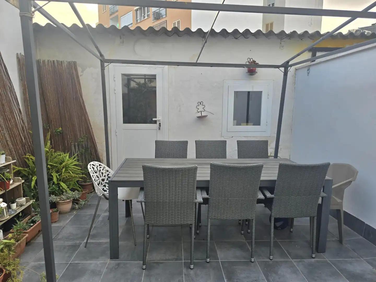 Terraza de Piso en venta en  Palma de Mallorca con Terraza, Trastero y Balcón