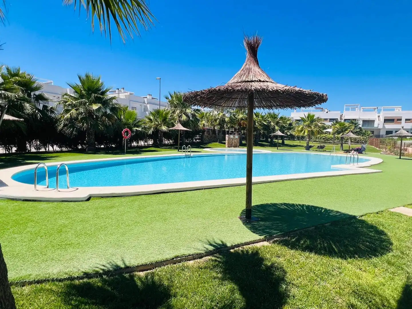 Piscina de Planta baixa en venda en Orihuela amb Aire condicionat, Terrassa i Traster