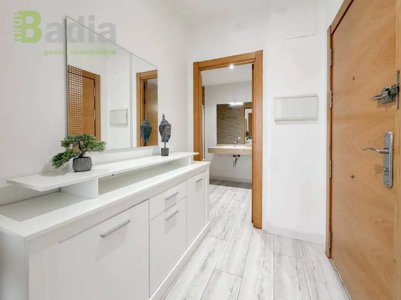 Bathroom of Study for sale in  Lleida Capital  with Furnished