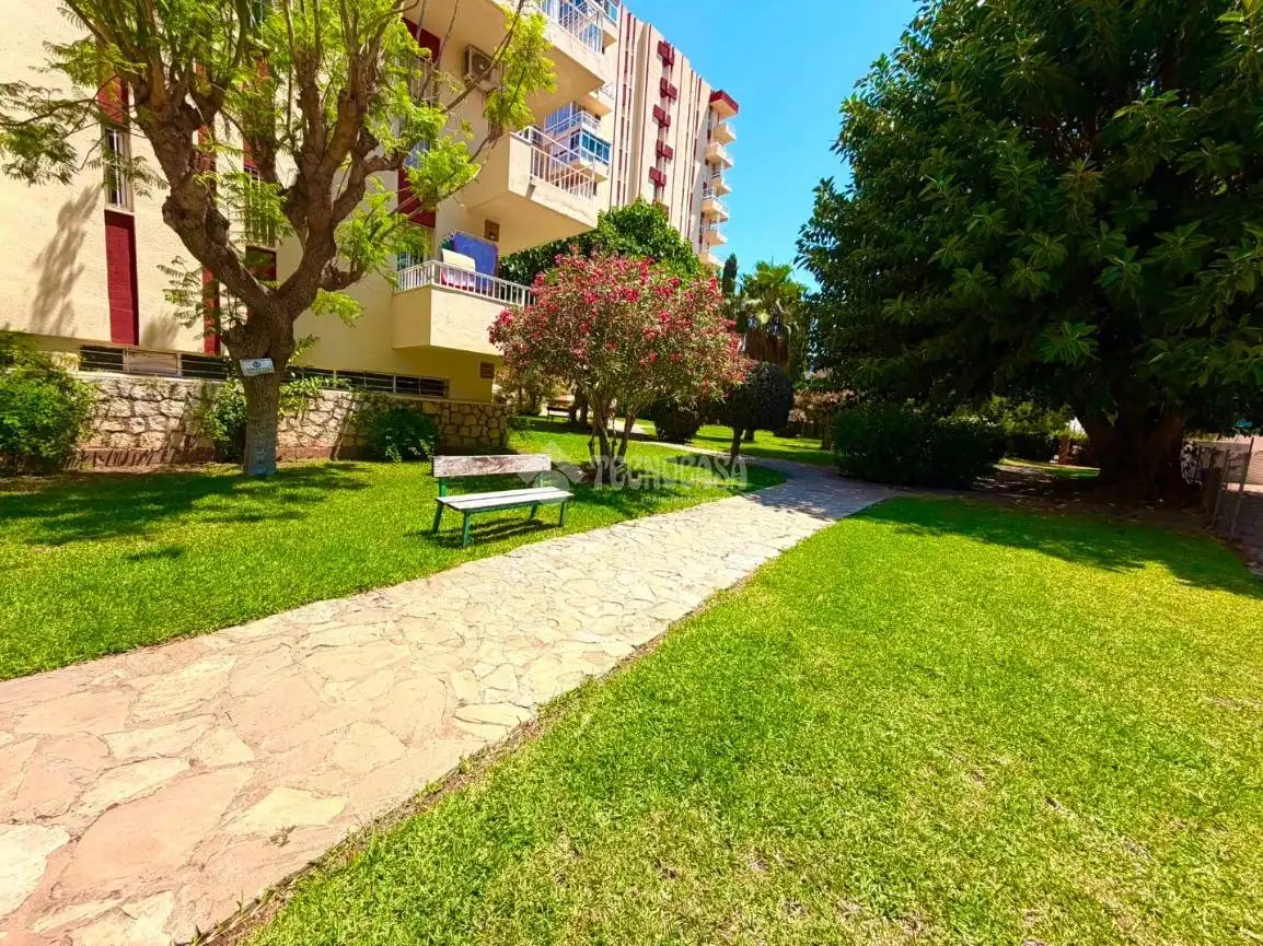Vista exterior de Piso en venta en Benalmádena