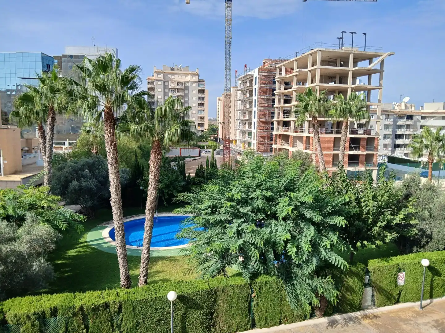 Piso con piscina en venta en Puerto Deportivo