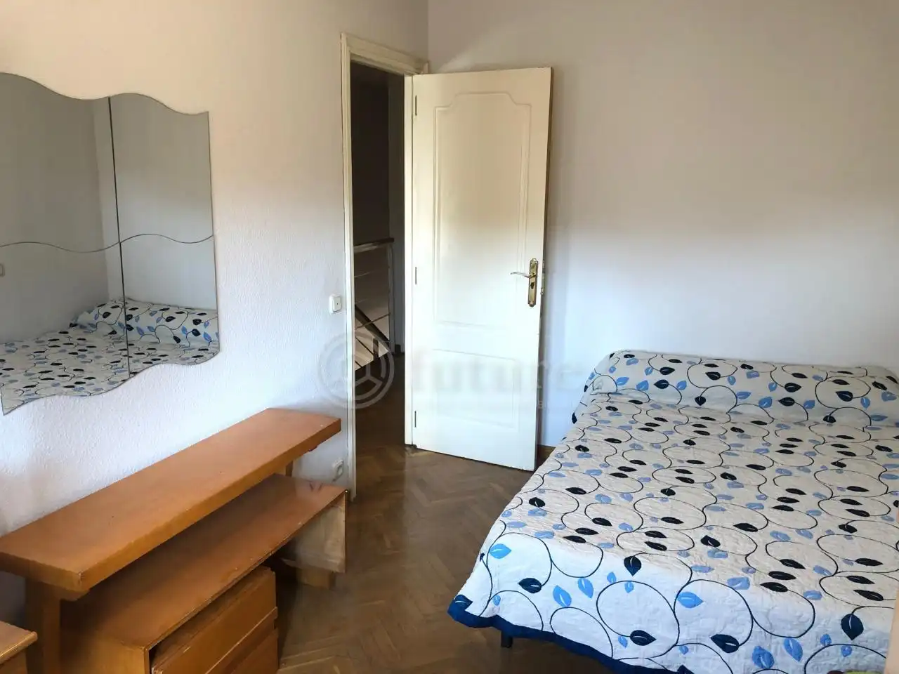 Dormitori de Dúplex de lloguer en Salamanca amb Calefacció, Parquet i Traster