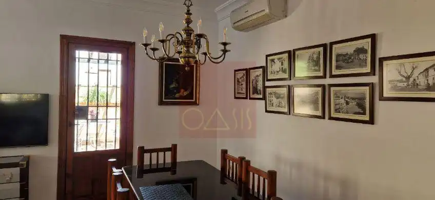 Dining room of Attic for rent in Granada  with Air Conditioner, Heating and Terrace