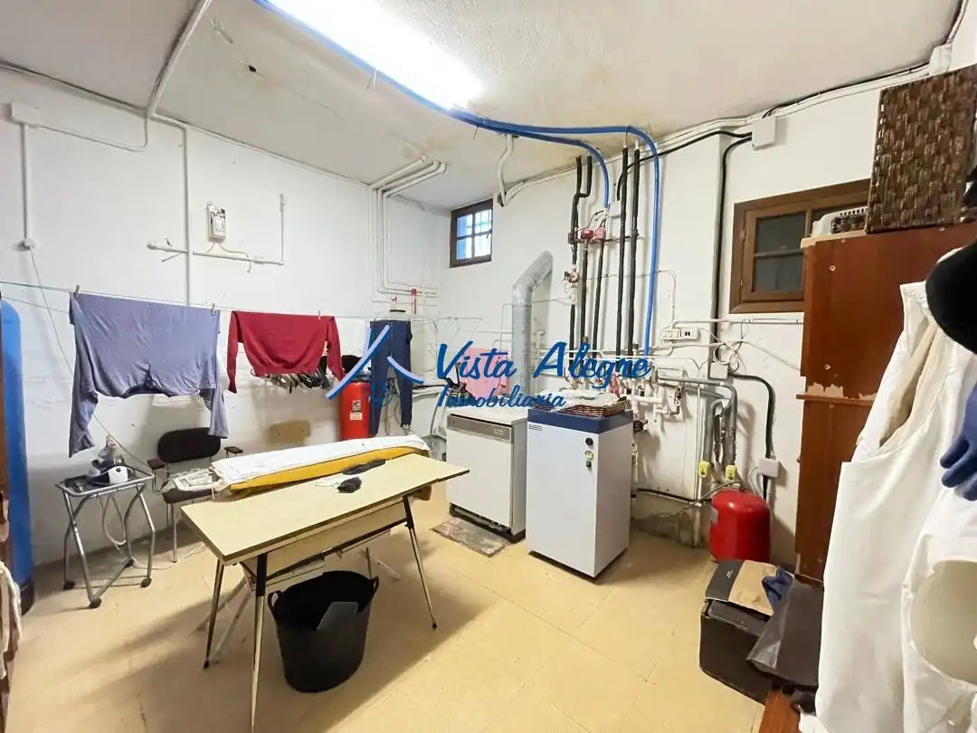 Buildings for sale in Fresneña