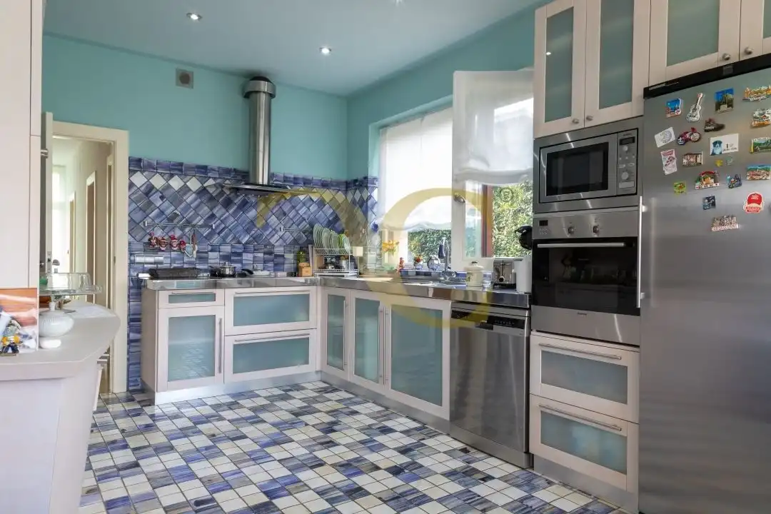 Cocina de Casa o chalet en venta en Santa Cruz de Bezana con Aire acondicionado, Calefacción y Jardín privado