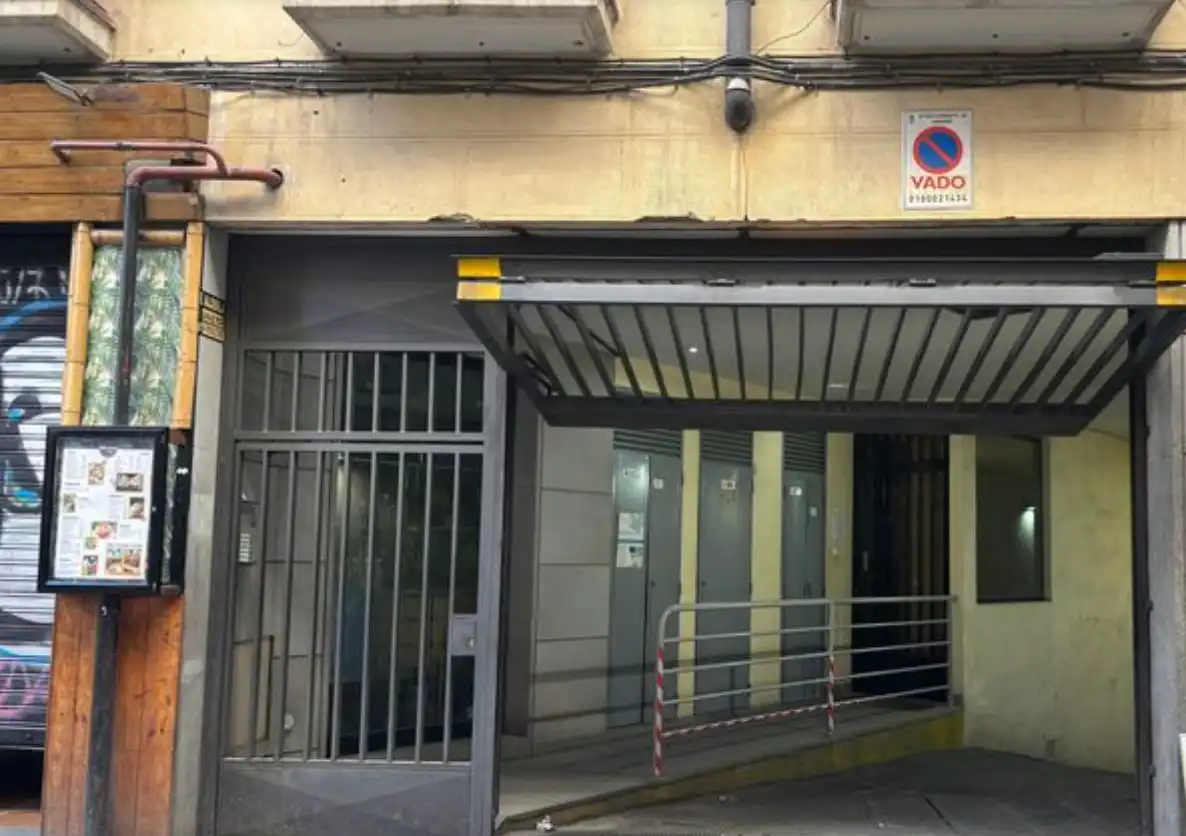 Individual amb ascensor en venda a Calle de la Cruz 19, imagen 7