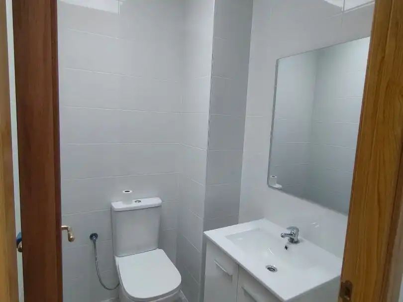 Badezimmer von Geschaftsraum zur Miete in Alcover mit Klimaanlage und Heizung