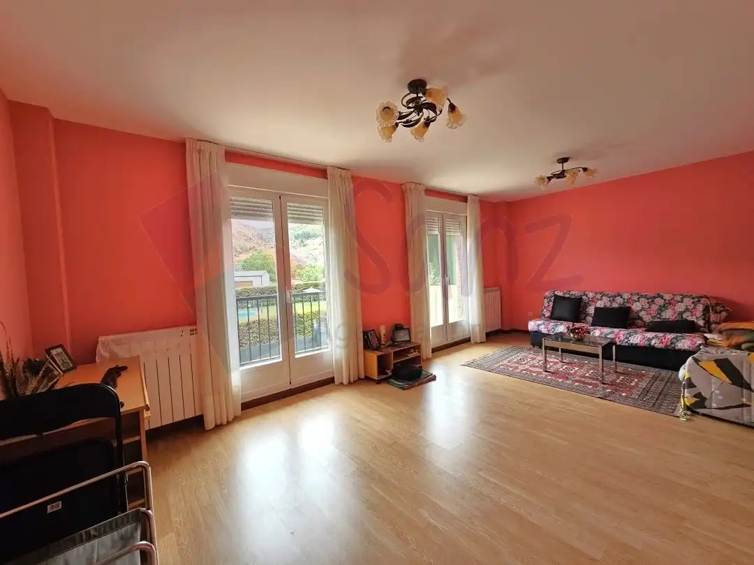 Living room of Detached homes for sale in Lagunilla del Jubera  with Heating, Private garden and Terrace