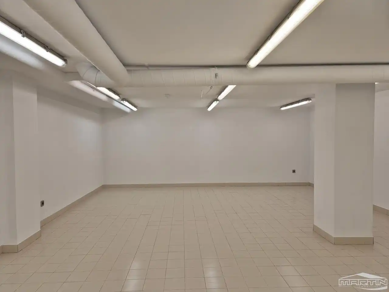 Local en venta en Lucena