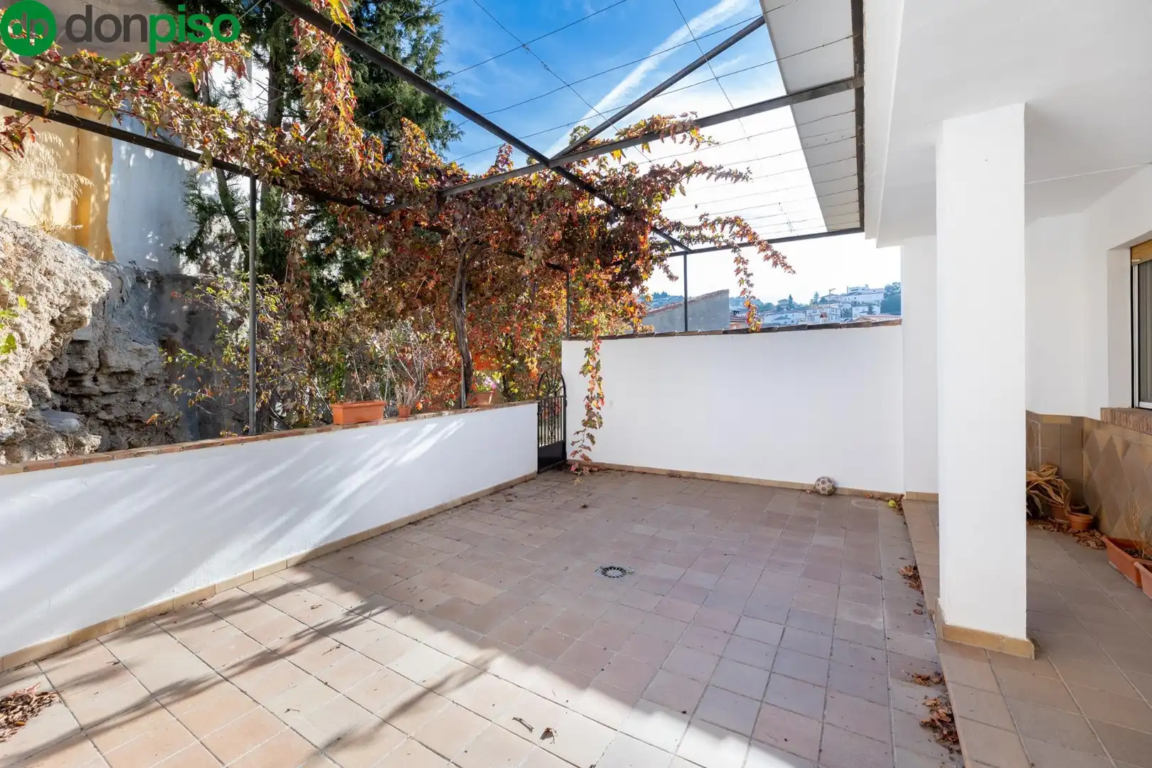 Terrace of Detached homes for sale in Alfacar  with Terrace