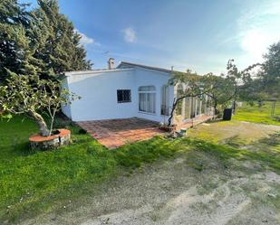 Vista exterior de Casa o xalet de lloguer en Malpartida de Cáceres amb Aire condicionat, Calefacció i Terrassa