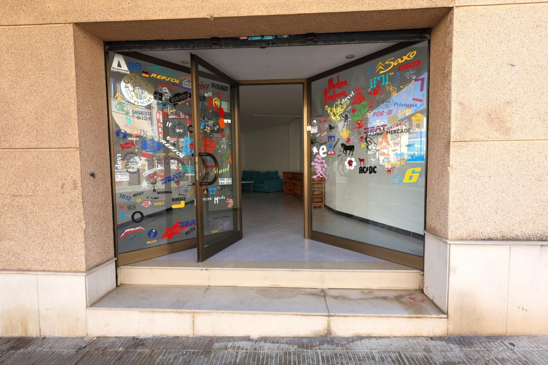 Local de lloguer a Carrer de les Roquetes, El Tancat - Mas d'en Gual