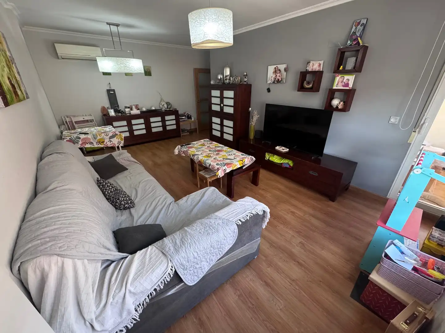 Sala de estar de Piso en venta en Villena con Aire acondicionado, Calefacción y Trastero