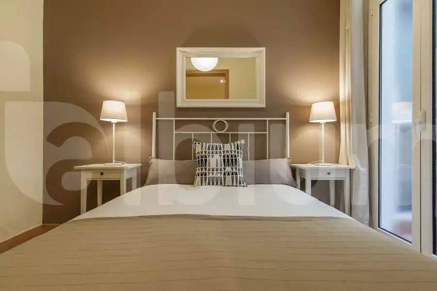 Schlafzimmer von Wohnung zur Miete in Barcelona mit Klimaanlage und Heizung