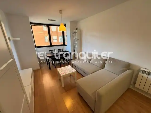 Flat for rent in Calle Jazmin, Costillares