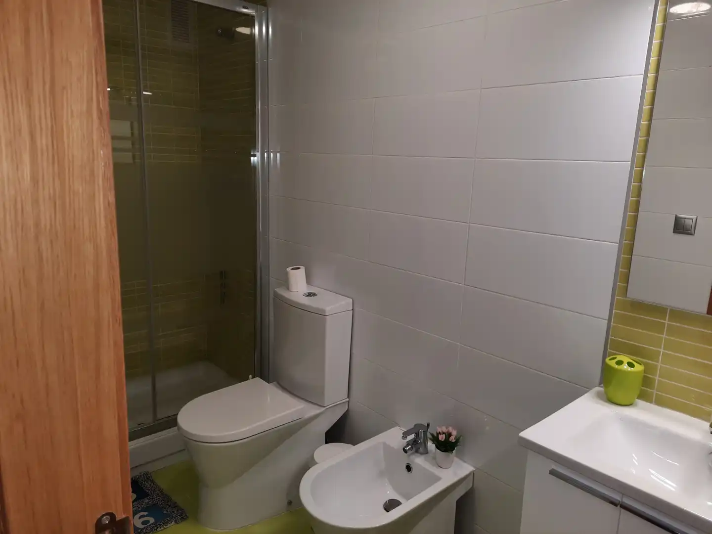 Badezimmer von Wohnung zur Miete in Manises mit Klimaanlage, Heizung und Möbliert