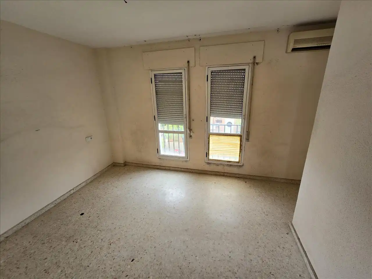 Bedroom of Flat for sale in Córdoba  with Terrace and Swimming Pool
