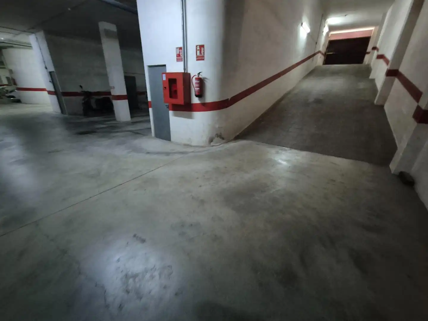 Parking de Piso en venta en Elda con Aire acondicionado, Calefacción y Amueblado