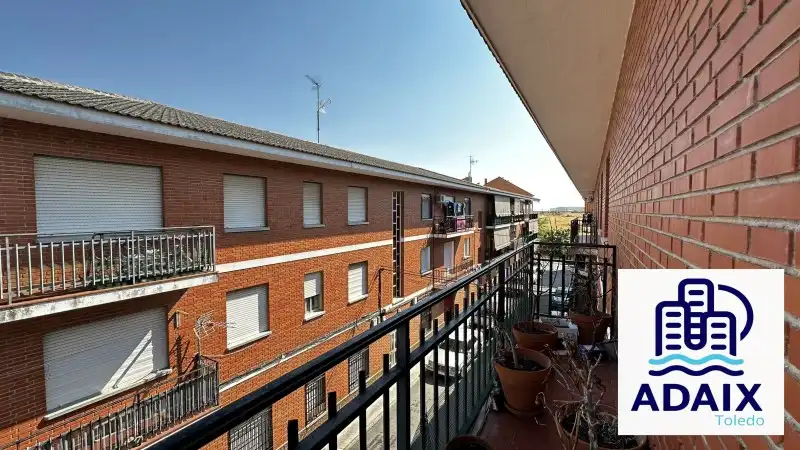Vista exterior de Pis en venda en Portillo de Toledo amb Balcó