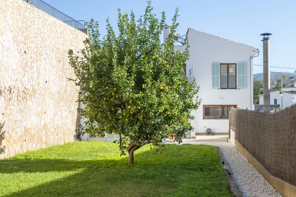 Vista exterior de Finca rústica en venta en Calvià con Aire acondicionado, Calefacción y Balcón