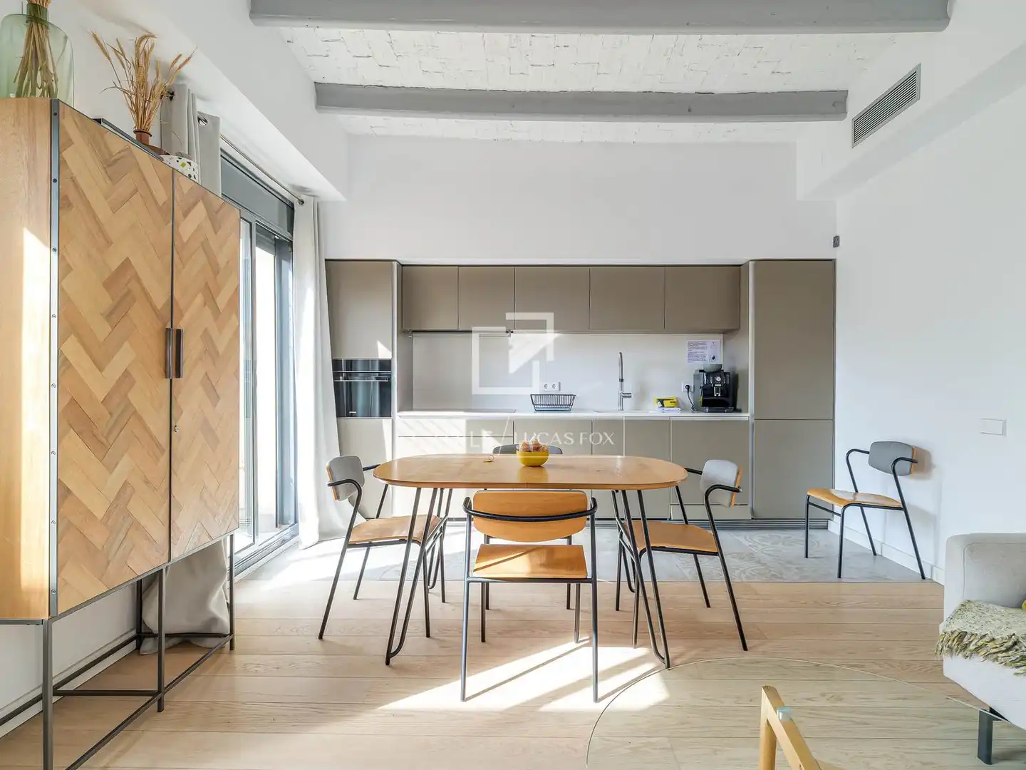 Küche von Dachboden zum Verkauf in Barcelona mit Klimaanlage, Heizung und Terrasse