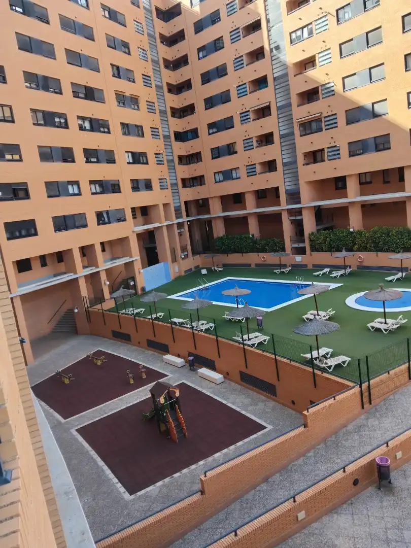 Swimming pool of Flat for sale in Alicante / Alacant  with Air Conditioner, Heating and Furnished