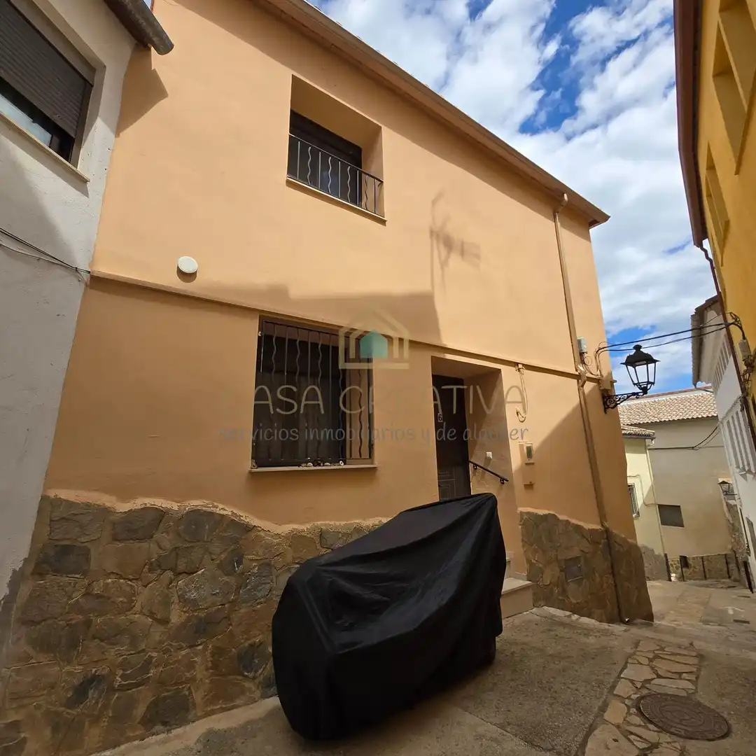 Vista exterior de Casa o xalet en venda en Mogente / Moixent amb Aire condicionat, Terrassa i Traster