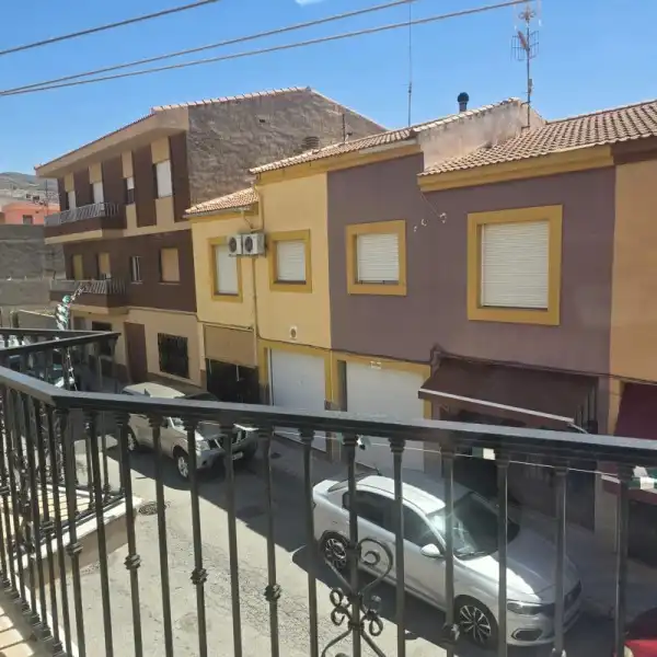 Vista exterior de Pis en venda en Motril amb Balcó