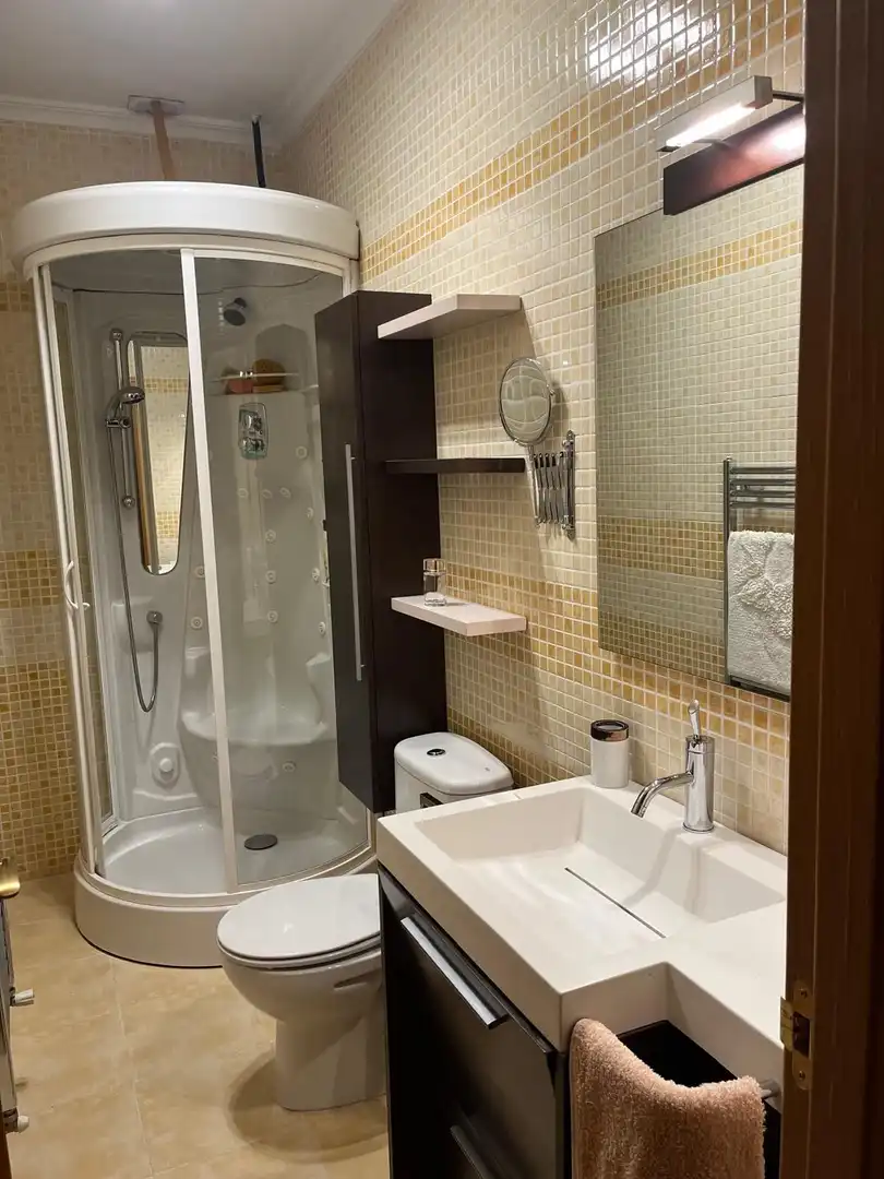 Bathroom of Houses for sale in Poblete  with Air Conditioner, Heating and Private garden