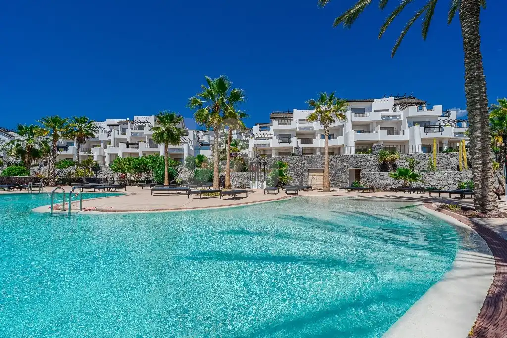 Swimming pool of Flat for sale in Guía de Isora  with Air Conditioner, Heating and Terrace