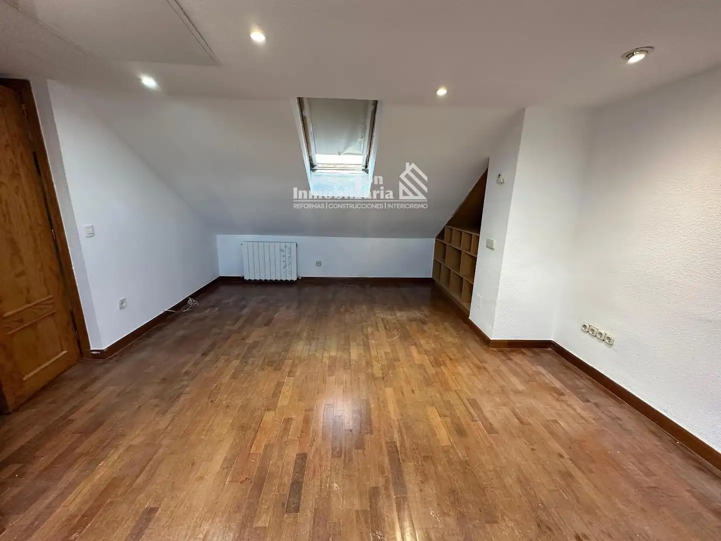 Casa adosada en venta en Cabrerizos con Calefacción, Terraza y Piscina