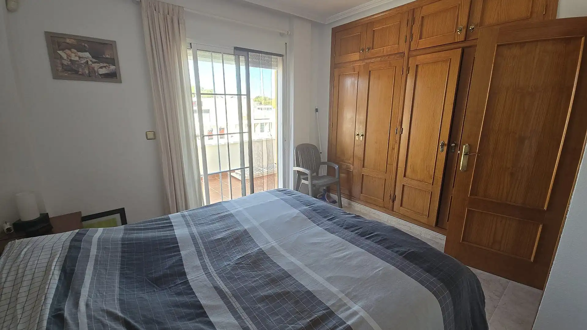 Dormitori de Finca rústica en venda en Orihuela amb Jardí privat, Terrassa i Moblat