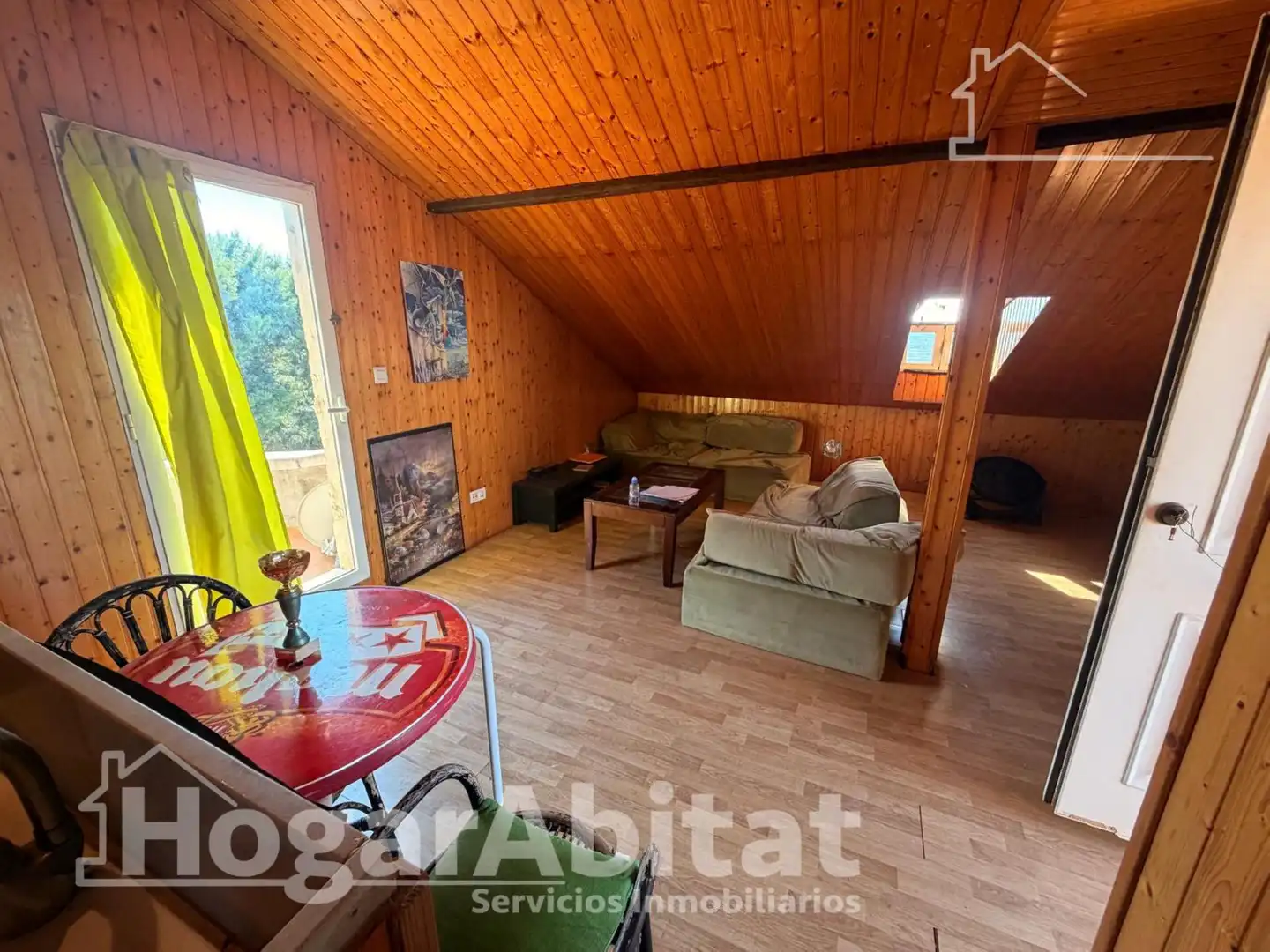 Sala de estar de Casa o chalet en venta en Chiva con Aire acondicionado, Calefacción y Jardín privado