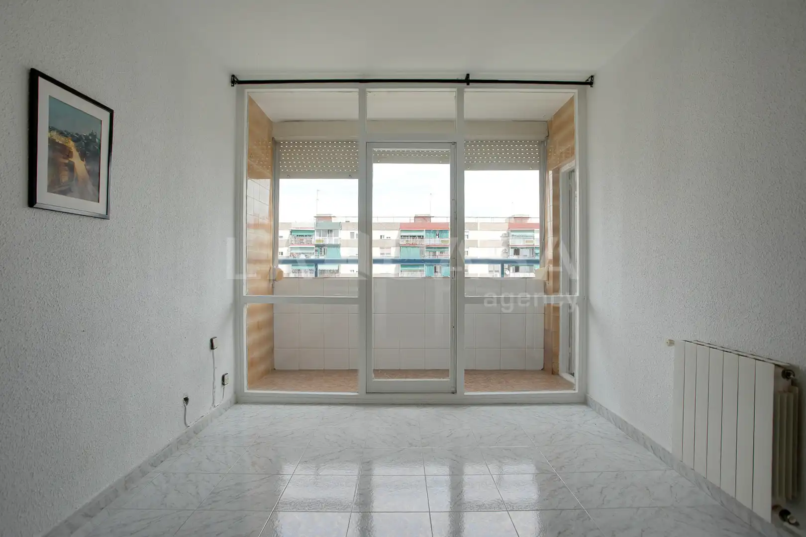 Habitación de Piso en venta en L'Hospitalet de Llobregat con Calefacción y Balcón