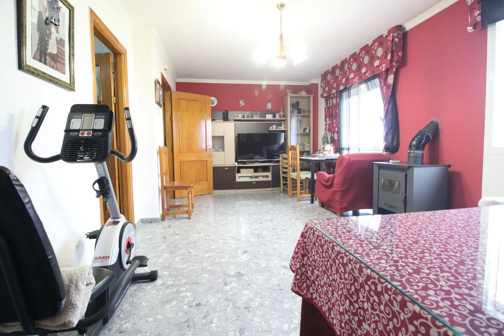 Maisonette zum Verkauf in Alozaina mit Klimaanlage und Möbliert