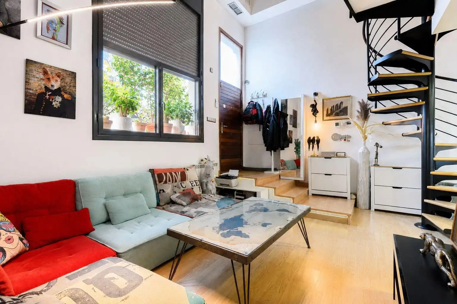 Living room of Duplexes for sale in Barcelona  with Air Conditioner, Heating and Parquet flooring