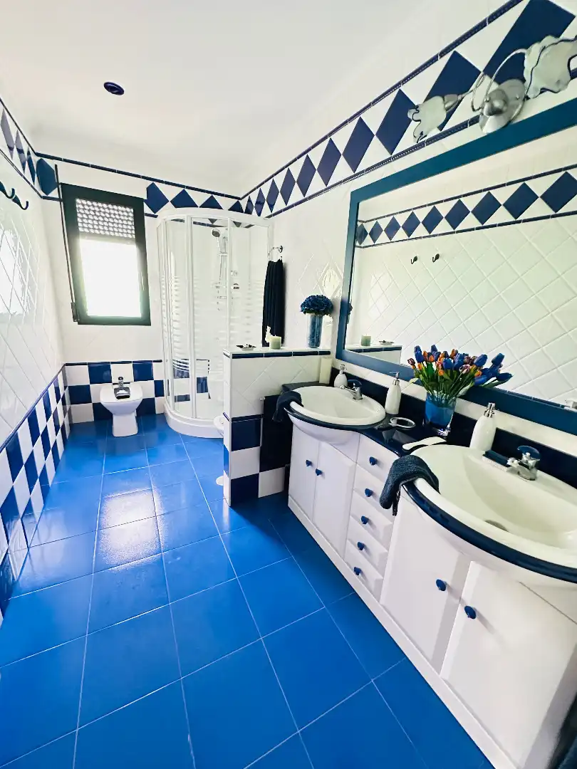 Baño de Casa o chalet en venta en Mojados con Calefacción, Jardín privado y Terraza