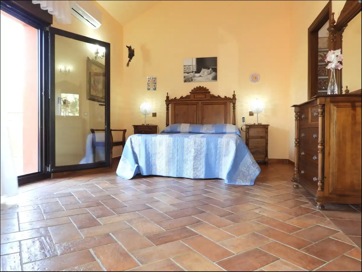 Casa con jardín en venta en La Duquesa, imagen 4