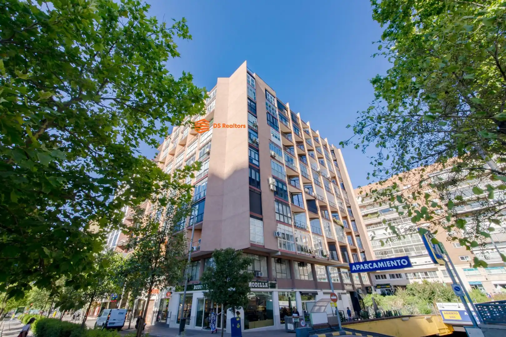 Exterior view of Flat for sale in Madrid  with Air Conditioner and Heating