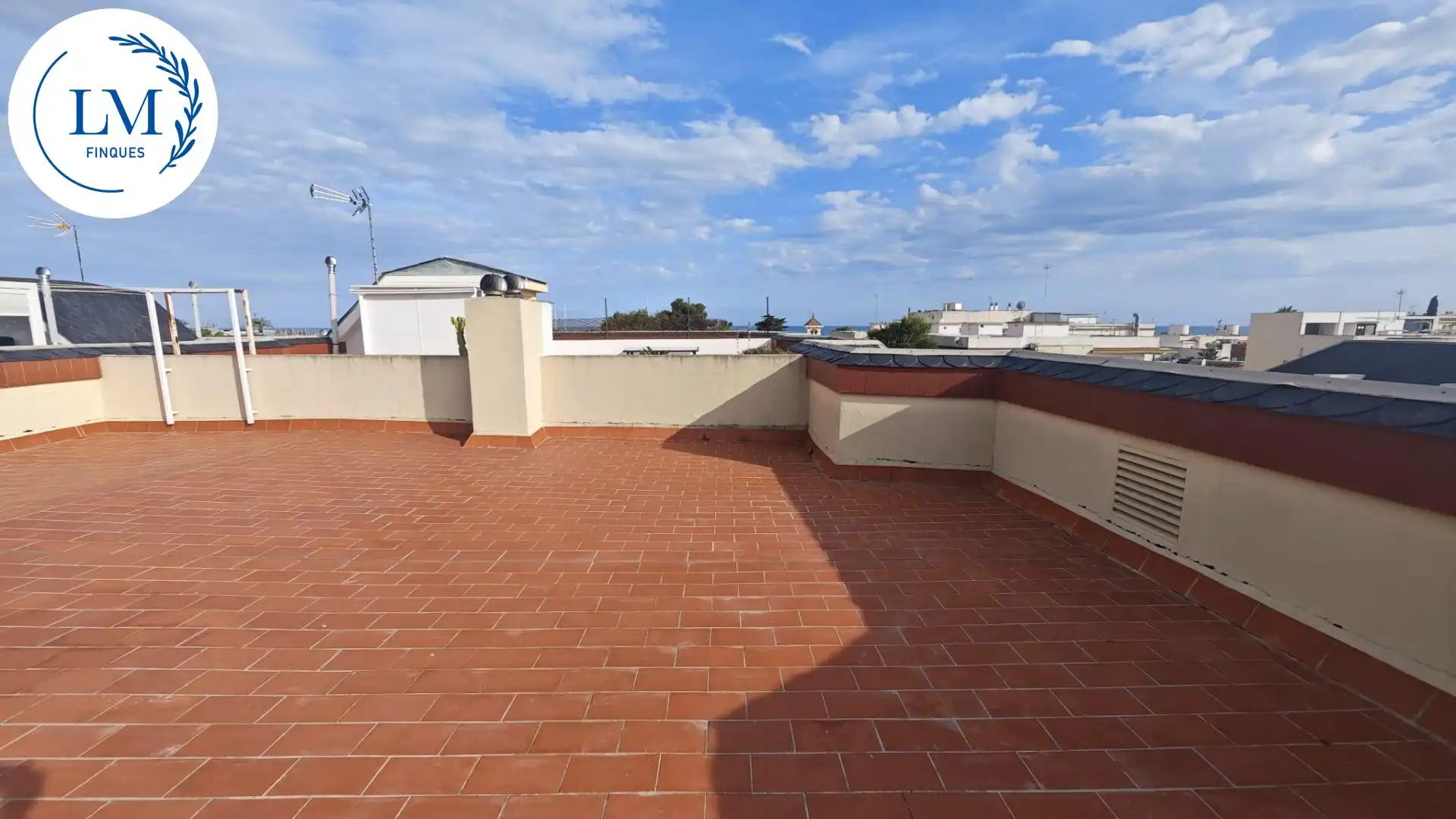 Terrassa de Pis en venda en Vilanova i la Geltrú amb Aire condicionat, Calefacció i Terrassa
