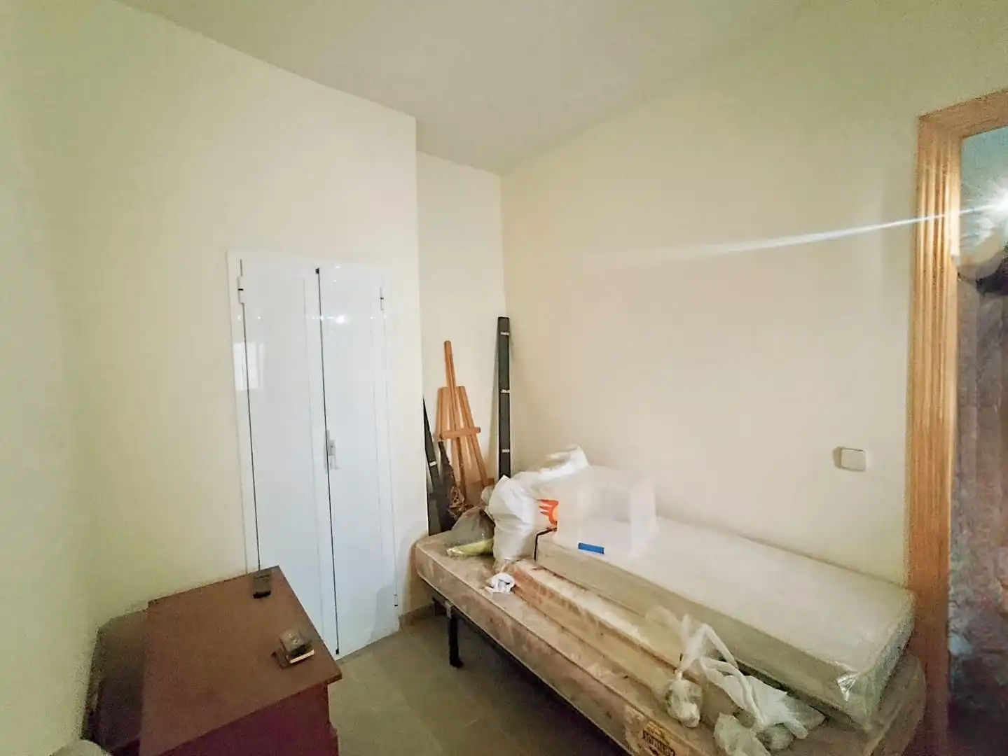 Dormitori de Casa o xalet en venda en Almoguera amb Jardí privat